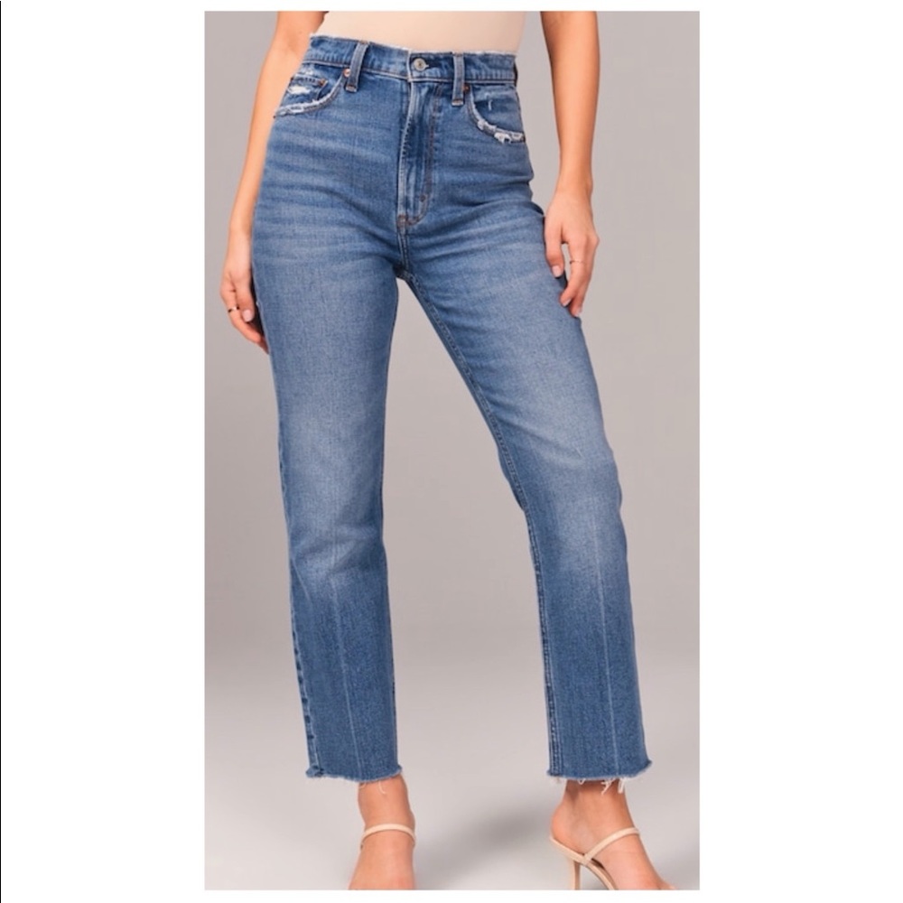 Abercrombie & Fitch | NWT| Curve love ultra high rise ankle straight jeans